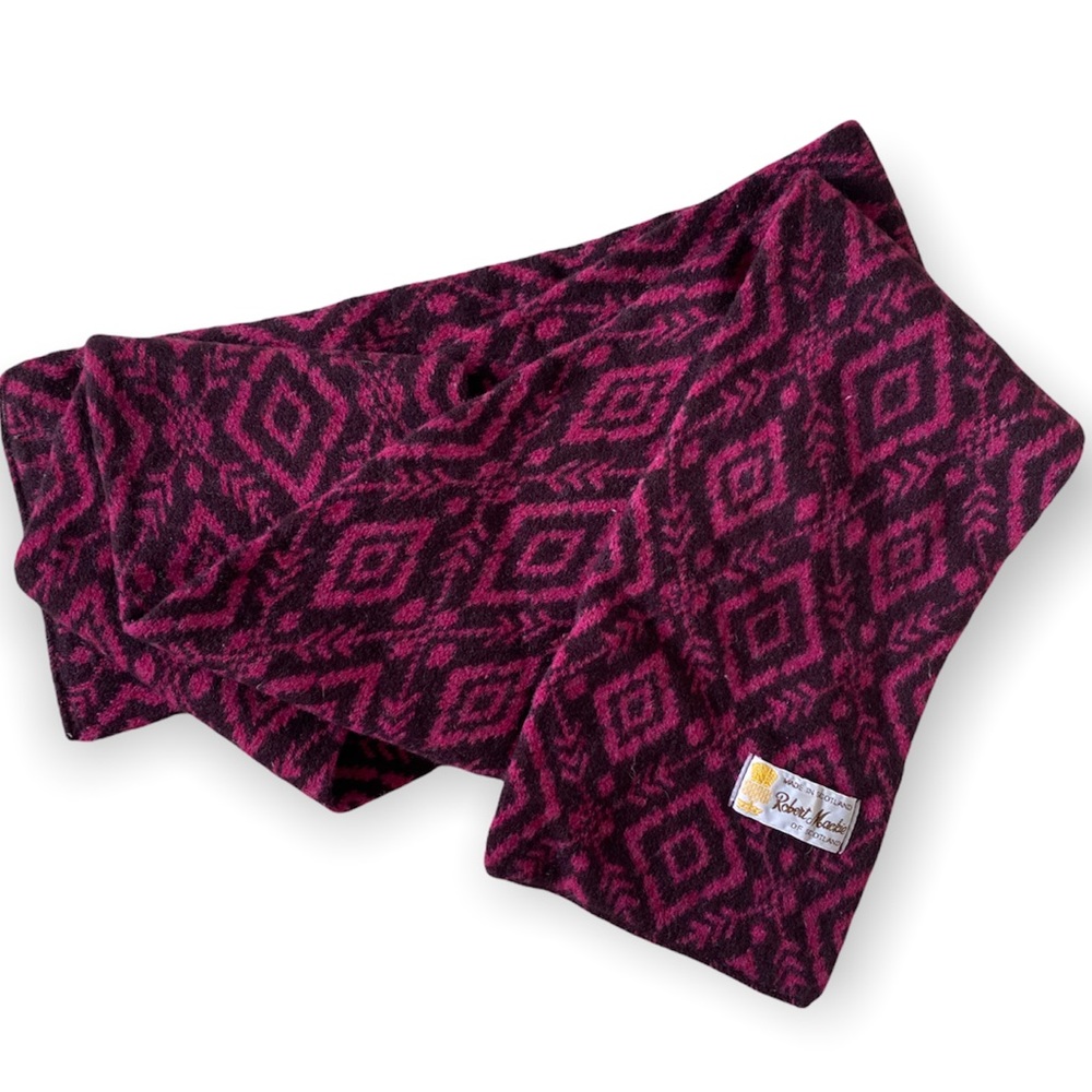 Vintage Robert Mackie Scotland 100% Wool Scarf Dark purple and hot pink pattern